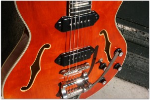 EASTMAN T64/v Amber