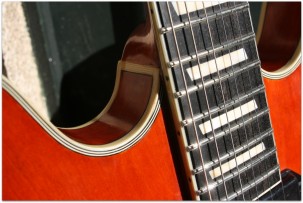EASTMAN T64/v Amber
