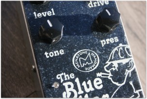 MENATONE Blue Collar