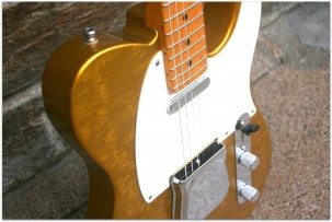 FENDER Postmodern Telecaster 1987 - 2017 Frost Gold