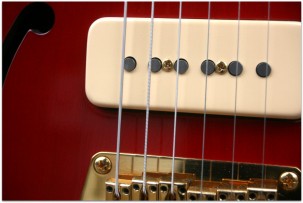 GIBSON Blueshawk Red 1998 Original