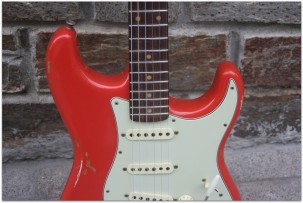 FENDER 1960 Relic Strat Aged Fiesta Red,Rosewood