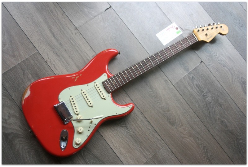 FENDER 1960 Relic Strat Aged Fiesta Red,Rosewood