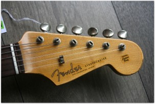 FENDER 1960 Relic Strat Aged Fiesta Red,Rosewood