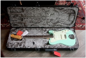 FENDER Limited Edition Parallel Universe Jazz Tele Surf Green Rosewood