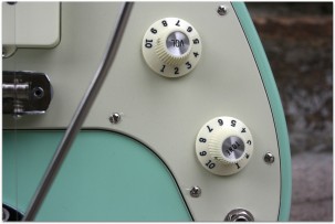 FENDER Limited Edition Parallel Universe Jazz Tele Surf Green Rosewood