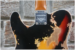 FENDER 2018 Limited Heavy Relic Reverse Custom HS Tele Aged Black Over 3 Color Sunburst