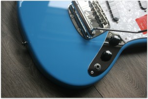 FENDER Traditional Mustang 70 Matching Head in California Blue, Made In Japan