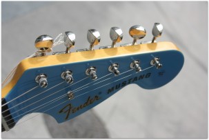 FENDER Traditional Mustang 70 Matching Head in California Blue, Made In Japan