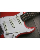 FENDER Postmodern Stratocaster Rosewood Fingerboard - Journeyman Relic Faded Aged Fiesta Red