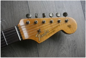 FENDER 1964 Stratocaster Journeyman Relic,Rosewood Fingerboard, Super Faded Sonic Blue