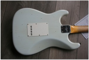 FENDER 1964 Stratocaster Journeyman Relic,Rosewood Fingerboard, Super Faded Sonic Blue