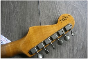 FENDER 1964 Stratocaster Journeyman Relic,Rosewood Fingerboard, Super Faded Sonic Blue