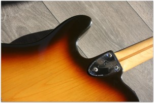 FENDER "Original 1977 Telecaster Custom"