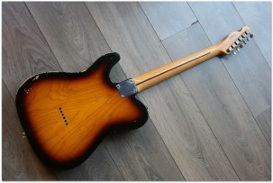 FENDER "1951 Nocaster Heavy Relic Sunburst"