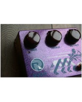 RYRA PEDALS "The Klone Pedal" (Purple)