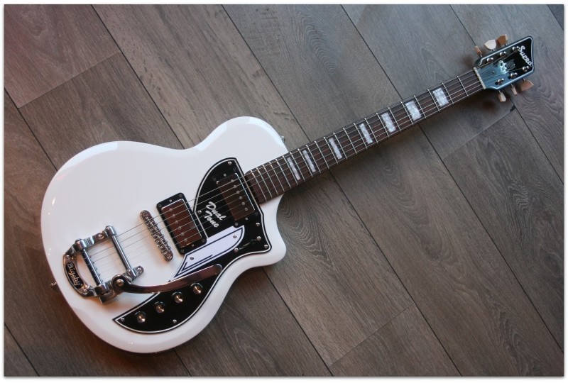 SUPRO "David Bowie Dual Tone LIMITED, Number 204 de 432 Made Worldwide"