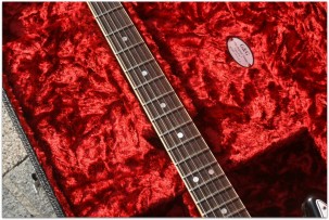 FENDER "Custom Shop 1967 Stratocaster Relic, Rosewood, Three Tone Sunburst"