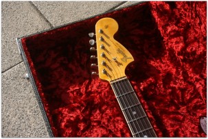 FENDER "Custom Shop 1967 Stratocaster Relic, Rosewood, Three Tone Sunburst"