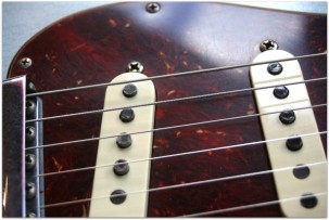 FENDER "Postmodern Stratocaster Rosewood Journeyman Relic Faded Aged Blue Ice Metallic"