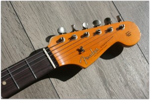 FENDER "Custom Shop Stratocaster 59 Heavy Relic Tahitian Coral"