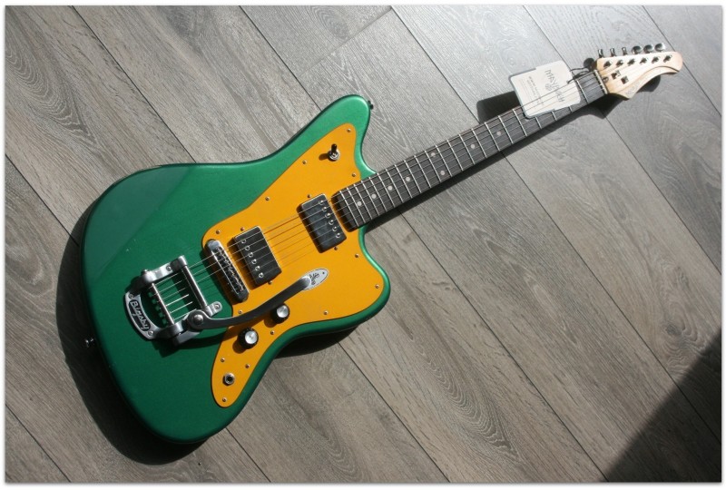 MAYBACH "Jazpole 63 Bigsby B5 Caddy Green Metallic Aged" DELUXE HARDCASE