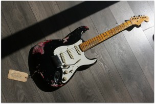 FENDER "Custom Shop 57 Strat Heavy Relic Overspray Black Over Paisley" LIMITED