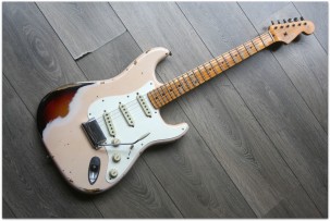 FENDER "Custom Shop 1959 Stratocaster Heavy Relic Limited Shell Pink over Three Choolate Sunburst"