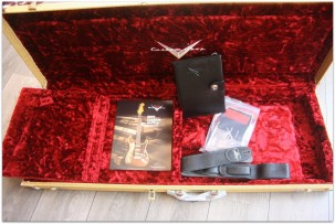FENDER "Limited 30 Anniversary Custom Shop Telecaster 51 Nocaster Relic"