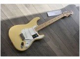 FENDER "Player Stratocaster Maple Neck, Buttercream"