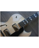 EASTMAN "AR372CE Blonde" HARDCASE