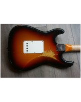 FENDER "Custom Shop ´59 Stratocaster Heavy Relic Aged Three Tone Sunburst"
