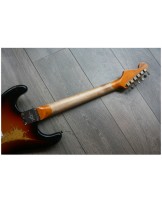 FENDER "Custom Shop ´59 Stratocaster Heavy Relic Aged Three Tone Sunburst"