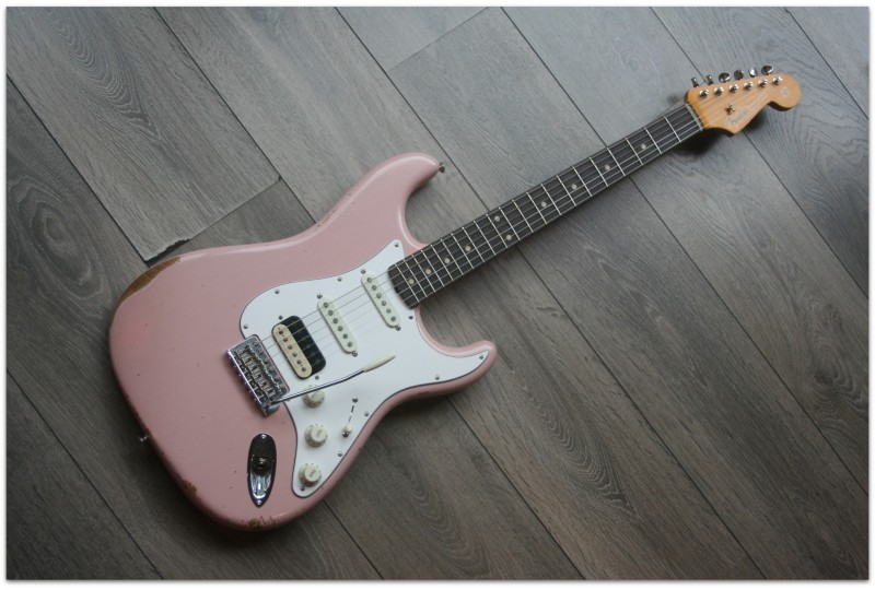 FENDER "Custom Shop 1960 Stratocaster HSS/CC Shell Pink"