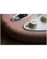 FENDER "Custom Shop 1960 Stratocaster HSS/CC Shell Pink"