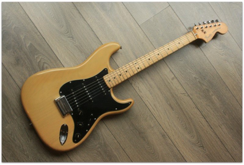 FENDER "Original 1979 Stratocaster Cream with original Hardcase"