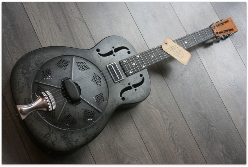 NATIONAL "NRP 14 Fret Black Rust Deluxe with Lollar Pickup"