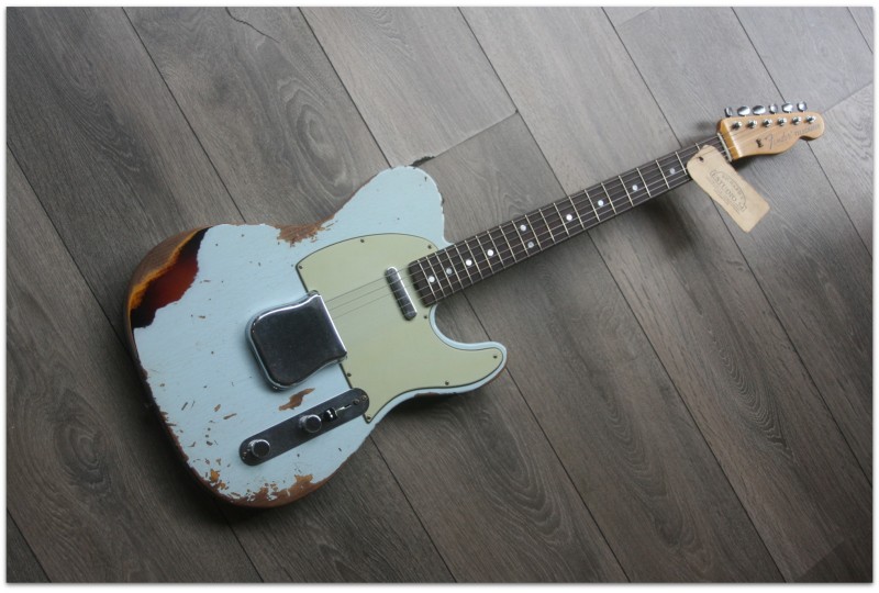 FENDER "Custom Shop Telecaster 67 Heavy Relic, Rosewood, Sonic Blue Over Three Tone Sunburst"