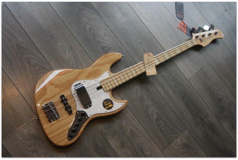 SIRE "Marcus Miller V7 2nd Generation | Ash, Natural"