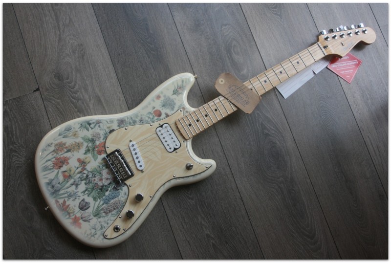FENDER "Shawn Mendes Foundation Musicmaster"