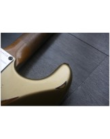 FENDER "Custom Shop Limited Roasted Poblano Stratocaster Heavy Relic Azteca Gold Over Three Tone Sunburst" LIMITED EDITION