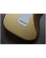 FENDER "Custom Shop Limited Roasted Poblano Stratocaster Heavy Relic Azteca Gold Over Three Tone Sunburst" LIMITED EDITION