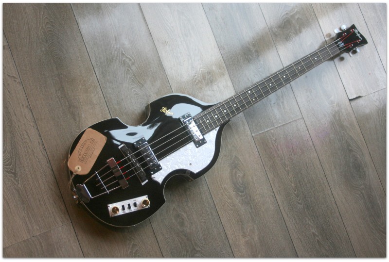HOFNER "Ignition Bass Transparent Black Limited"