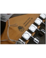 FENDER "American Professional II Stratocaster, Maple, Olympic White"