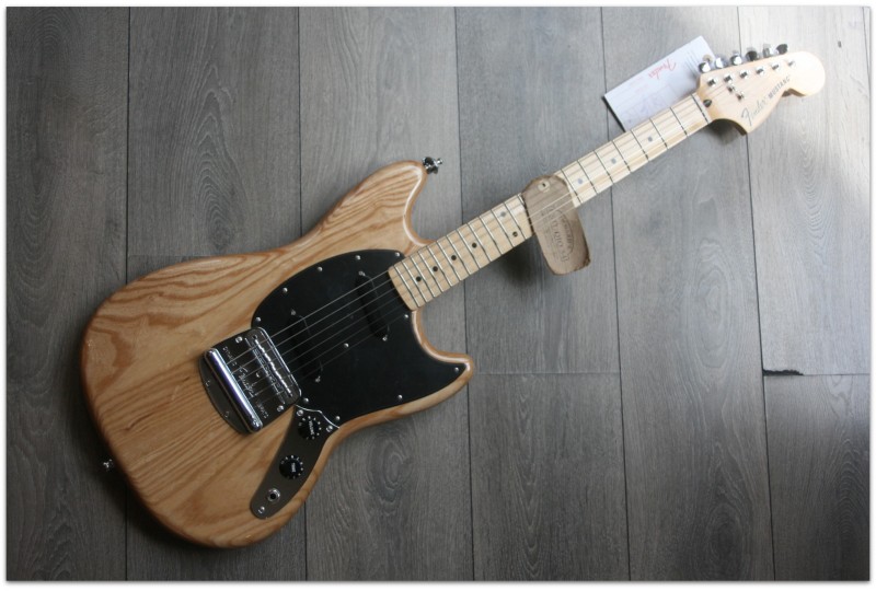 FENDER "Ben Gibbard Mustang"