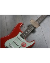 SQUIER "Classic Vibe '60s Stratocaster Fiesta Red" LIMITED EDITION