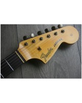 FENDER "Custom Shop 1963 Jaguar, Rosewood, Three Color Sunburst Journeyman Relic"