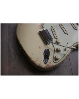 FENDER "Custom Shop Limited 60 Dual Mag II Strat, Relic, Aged Vintage White"