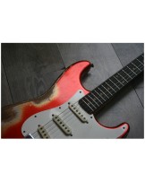 FENDER "Custom Shop Reissue 1959 Stratocaster Heavy Relic Candy Apple Red"