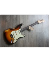 FENDER "Custom Shop 1960 Stratocaster Relic Heavy Relic Faded Aged Three Tone Sunburst"